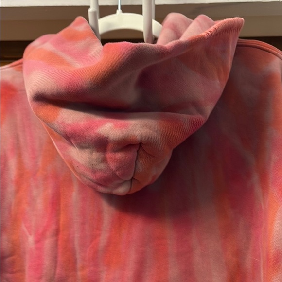 Madhappy Límite Tie Dye Fleece Hoody. Ruby Unisex size Small NWT - Picture 6 of 8